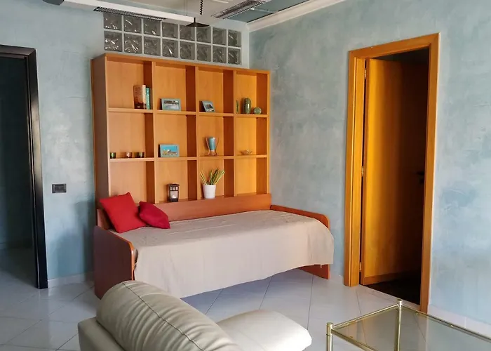 Webus Apartments